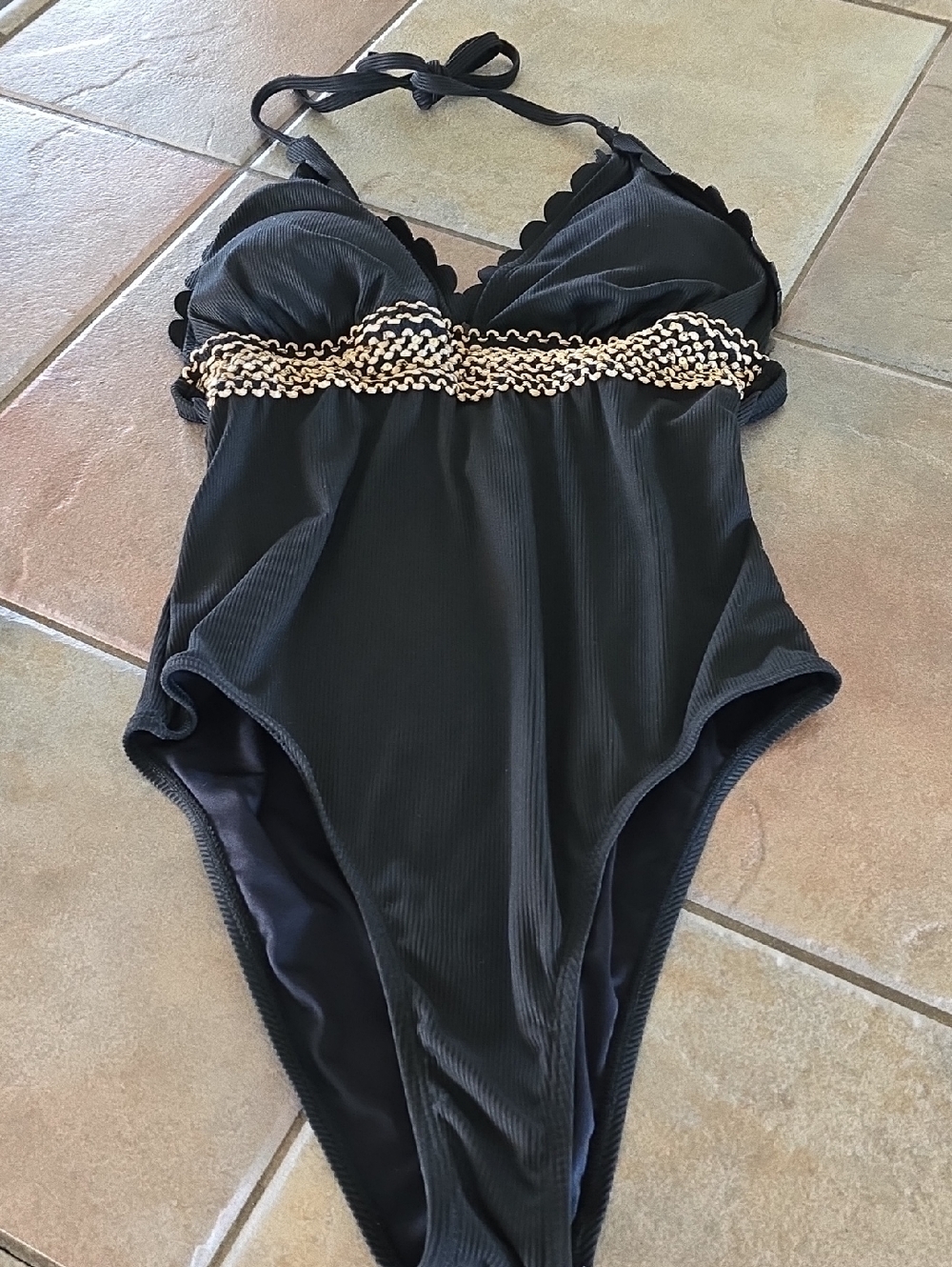 Cupshe Black One-Piece Swimsuit with Gold Trim Sz Lg